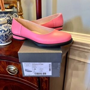 NWB ECCO Sculpted LX 15 Leather Ballerina Flats in Pink Size 39 or 8 - 8.5
